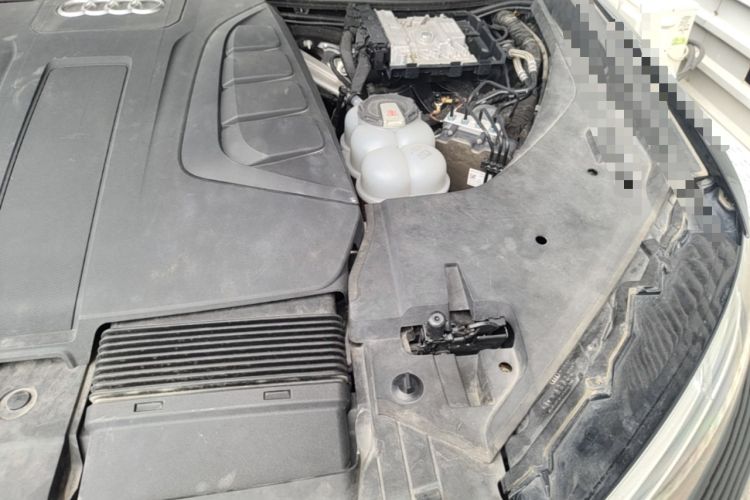 Used Audi Q7 2019 45 TFSI S line Sport Edition Engine Bay Left