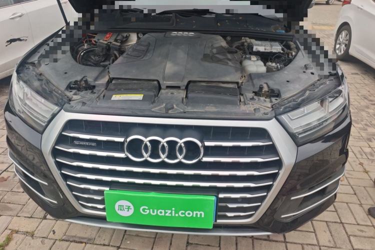Used Audi Q7 2019 55 TFSI Technology Edition Engine Bay