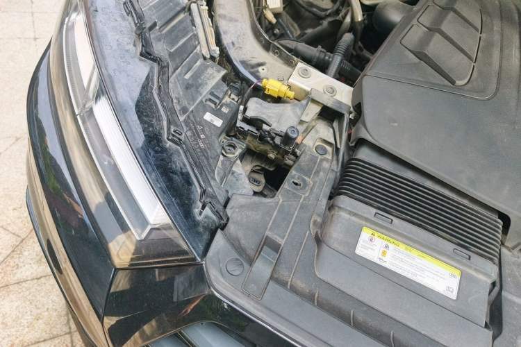 Used Audi Q7 2019 55 TFSI Technology Edition Engine Bay Right