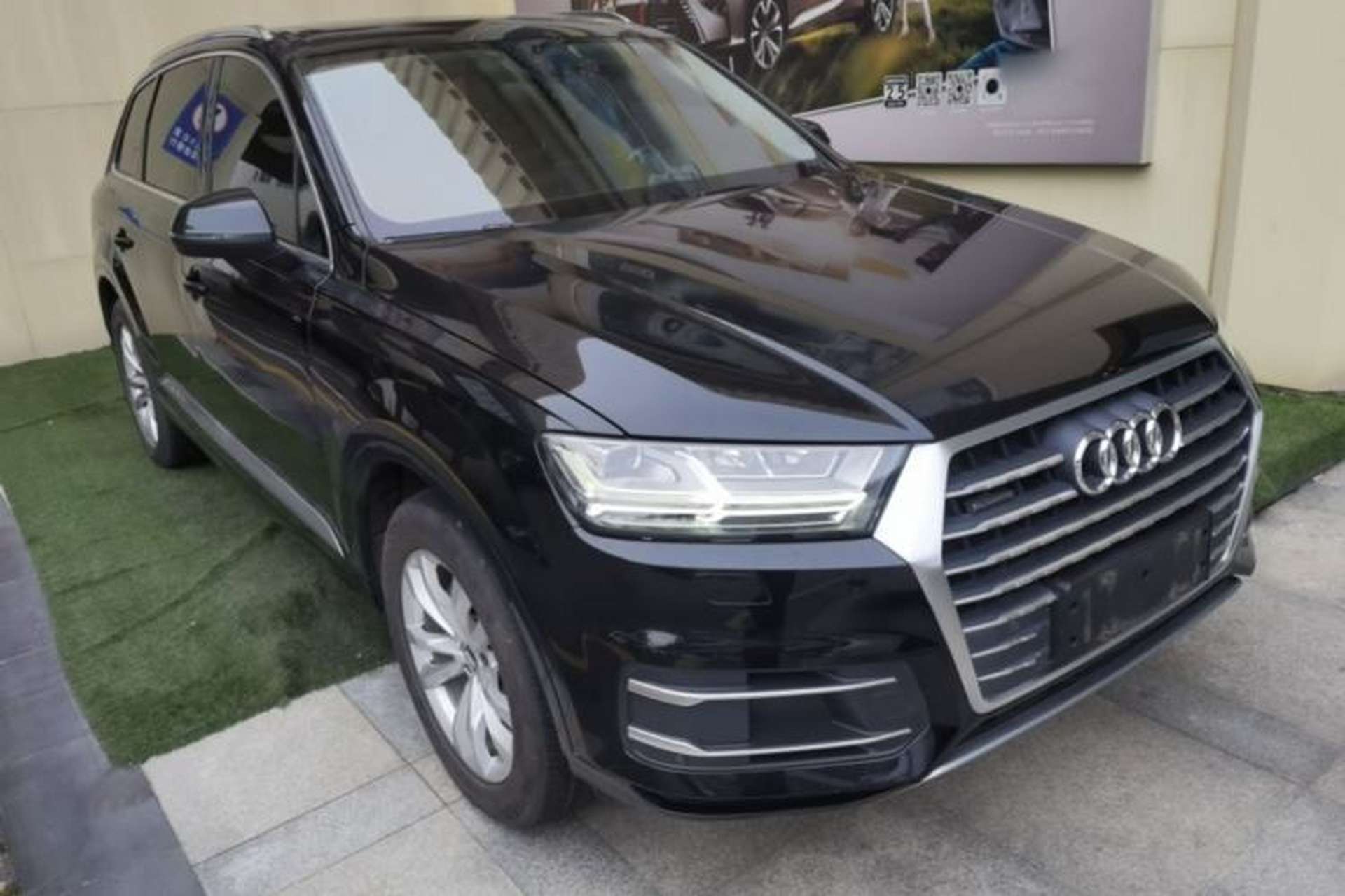 Used Audi Q7 2019 45 TFSI Comfort Model Exterior 1