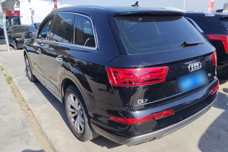 Used Audi Q7 2019 45 TFSI Comfort Model Exterior 2