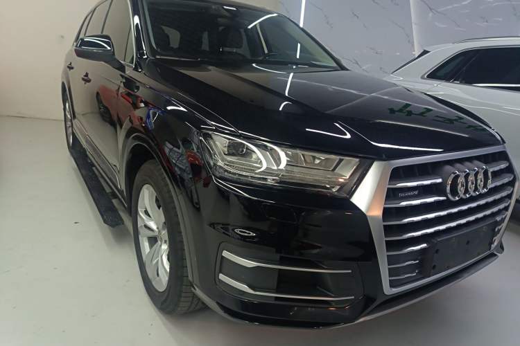 Used Audi Q7 2019 55 TFSI Technology Edition Exterior 2