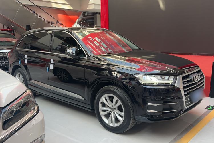Used Audi Q7 2019 45 TFSI Comfort Model Exterior 2