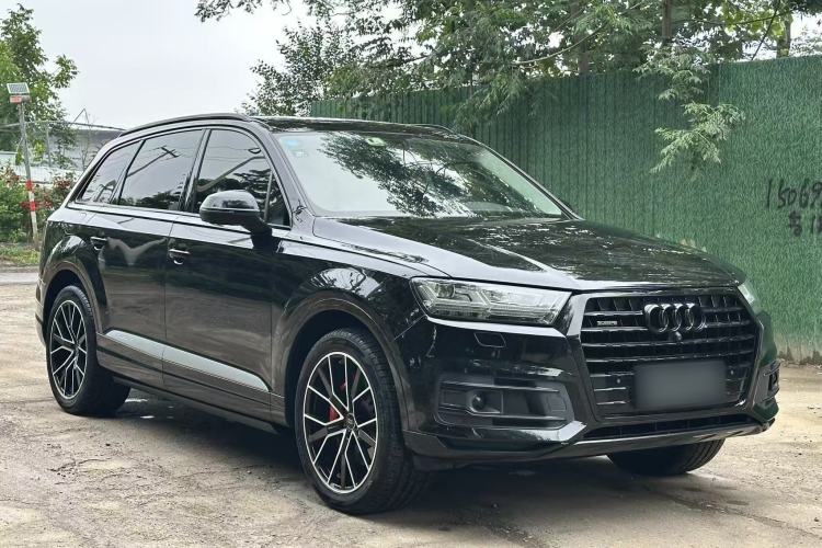 Used Audi Q7 2019 45 TFSI Comfort Model Exterior 2