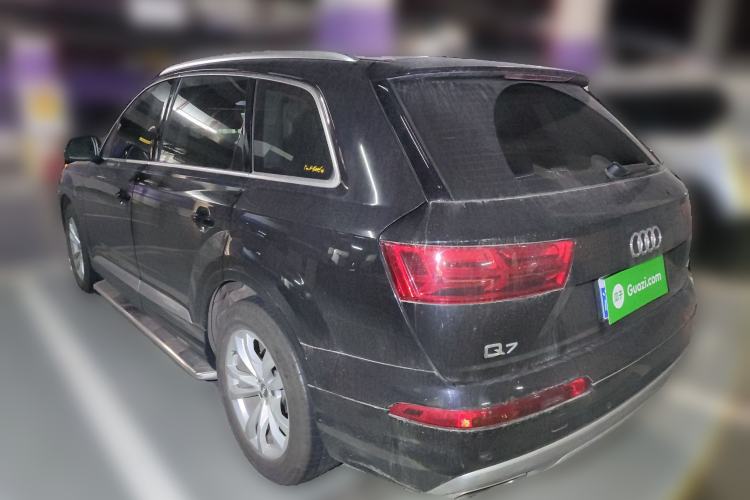 Used Audi Q7 2019 45 TFSI Comfort Model Exterior 2