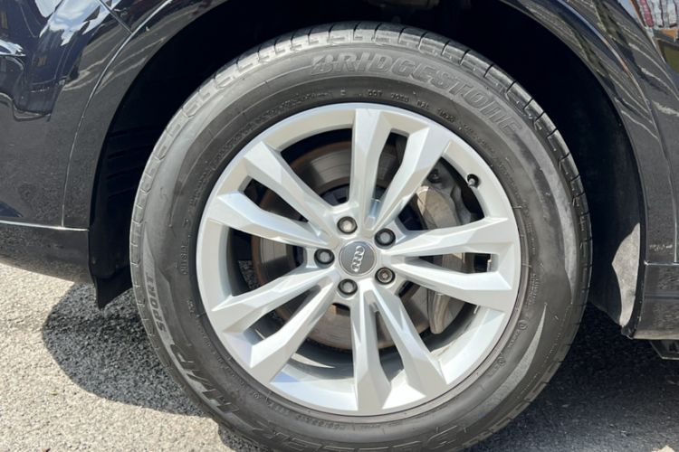 Used Audi Q7 2019 55 TFSI Technology Edition Exterior 2