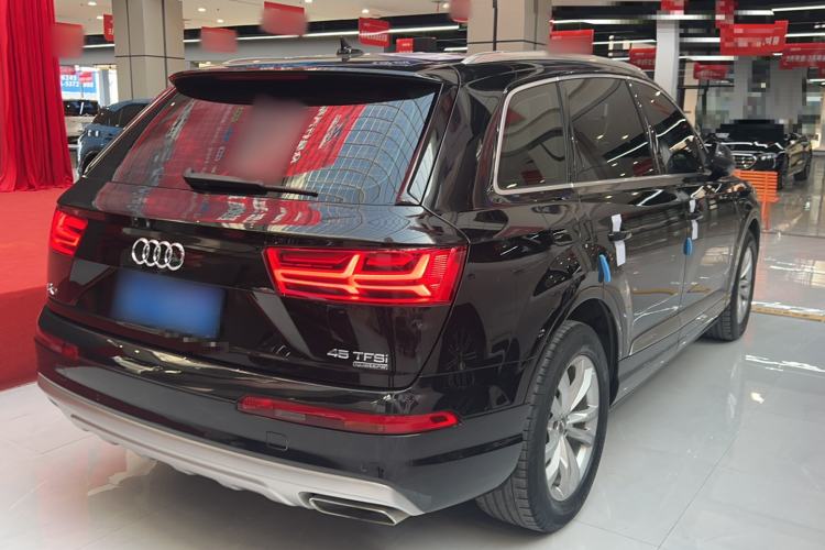 Used Audi Q7 2019 45 TFSI Comfort Model Exterior 3