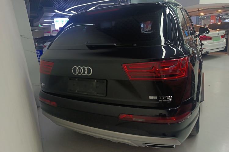 Used Audi Q7 2019 55 TFSI Technology Edition Exterior 4