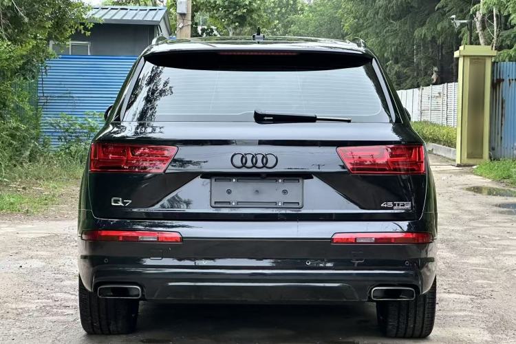 Used Audi Q7 2019 45 TFSI Comfort Model Exterior 4