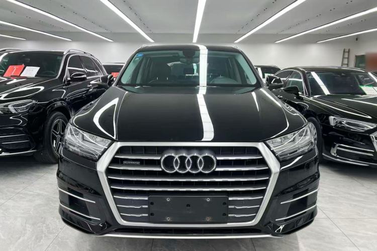 Used Audi Q7 2019 45 TFSI Comfort Model Exterior 5