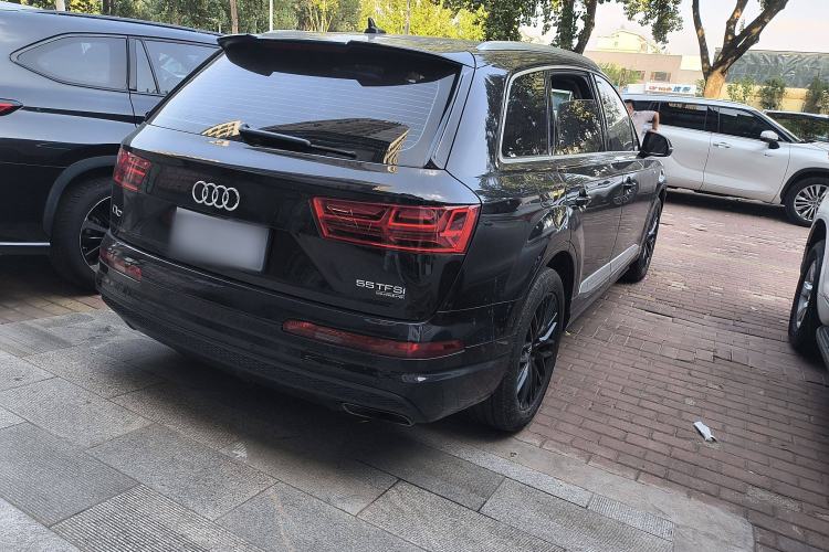 Used Audi Q7 2019 55 TFSI S line Sport Edition Exterior 5