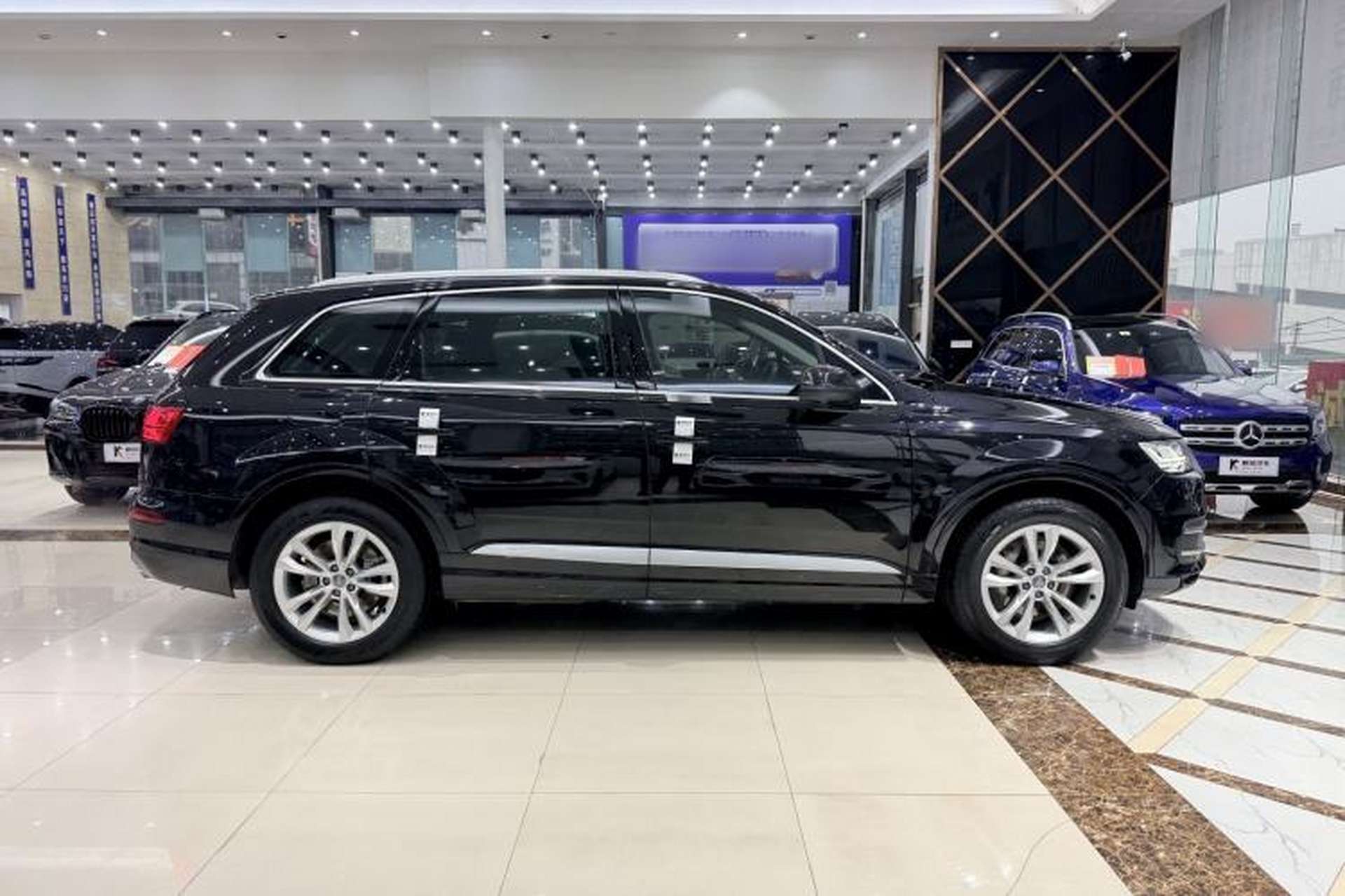 Used Audi Q7 2019 55 TFSI Technology Edition Exterior 9