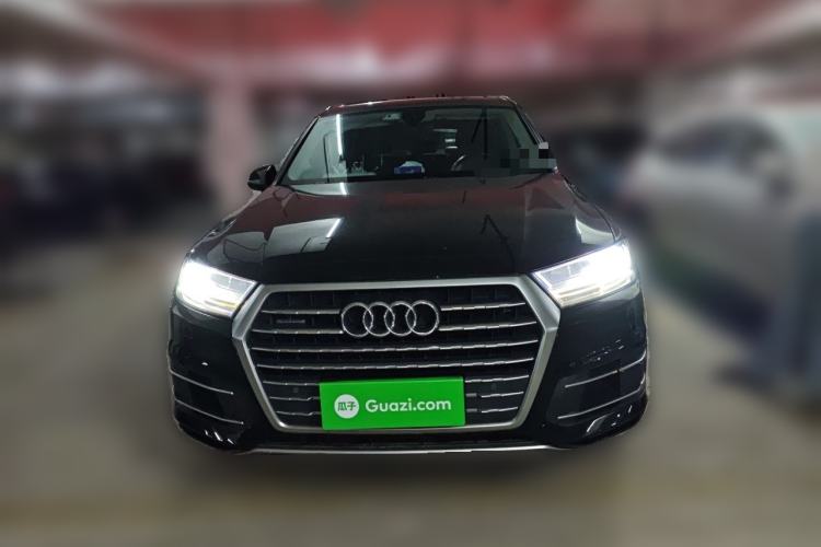 Used Audi Q7 2019 45 TFSI Comfort Model Front