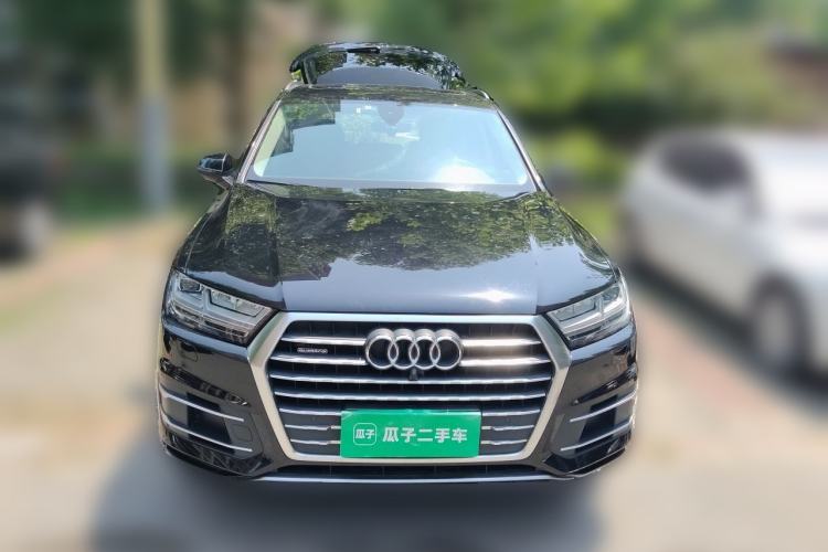 Used Audi Q7 2019 45 TFSI Comfort Model Front
