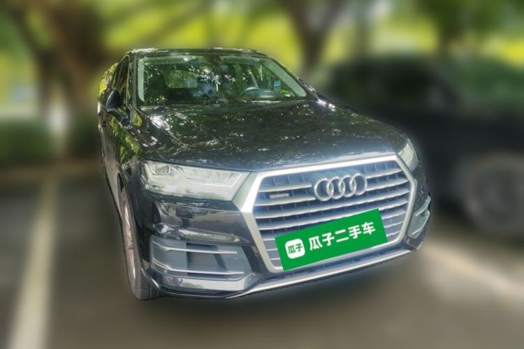 Used Audi Q7 2019 45 TFSI Comfort Model Front Right 45 Deg