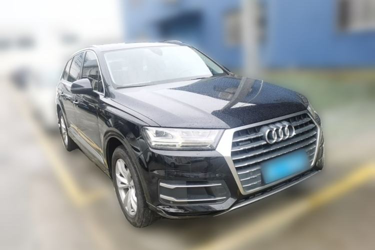 Used Audi Q7 2019 55 TFSI Technology Edition Front Right 45 Deg