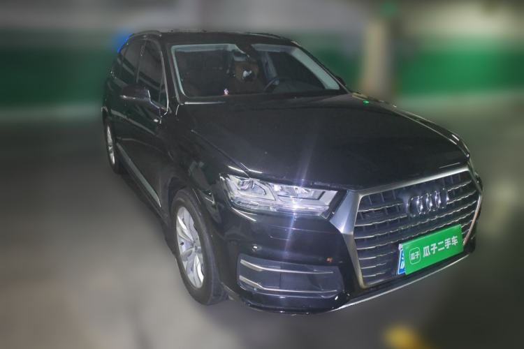 Used Audi Q7 2019 55 TFSI Technology Edition Front Right 45 Deg