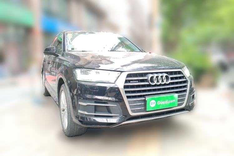 Used Audi Q7 2019 55 TFSI Technology Edition Front Right 45 Deg