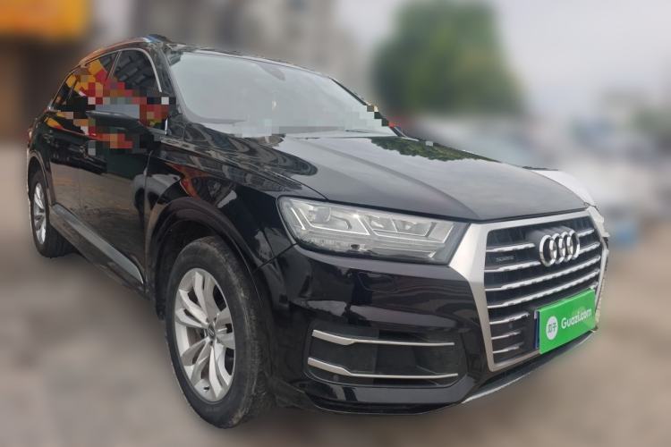 Used Audi Q7 2019 55 TFSI Technology Edition Front Right 45 Deg