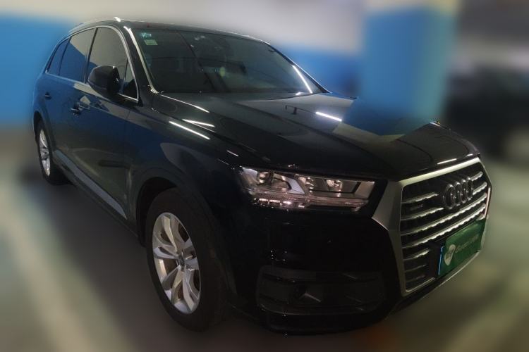 Used Audi Q7 2019 55 TFSI Technology Edition Front Right 45 Deg