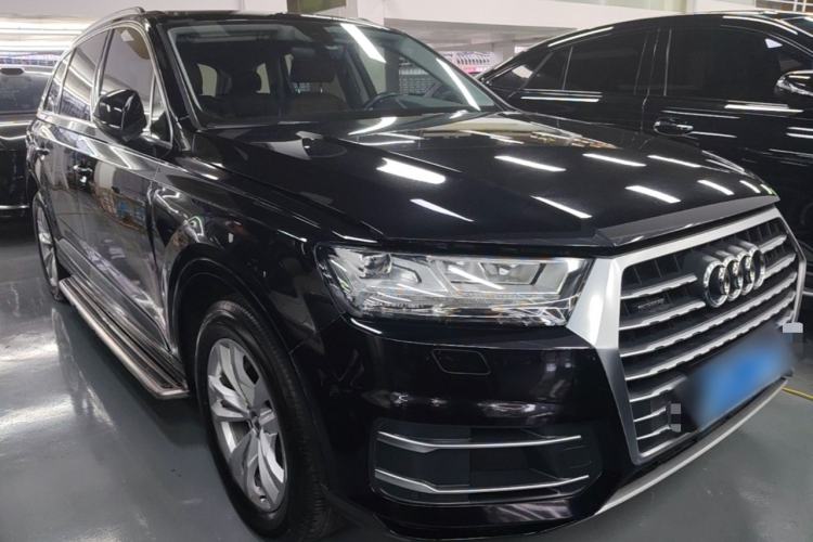 Used Audi Q7 2019 55 TFSI Technology Edition Front Right 45 Deg