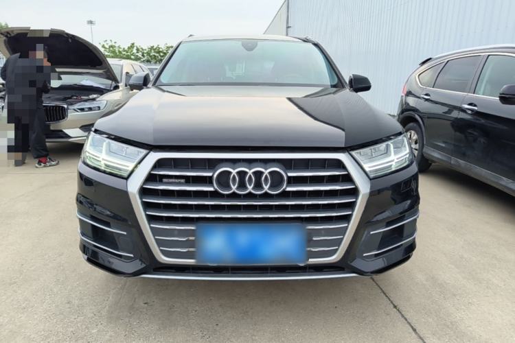 Used Audi Q7 2019 45 TFSI Comfort Model Front