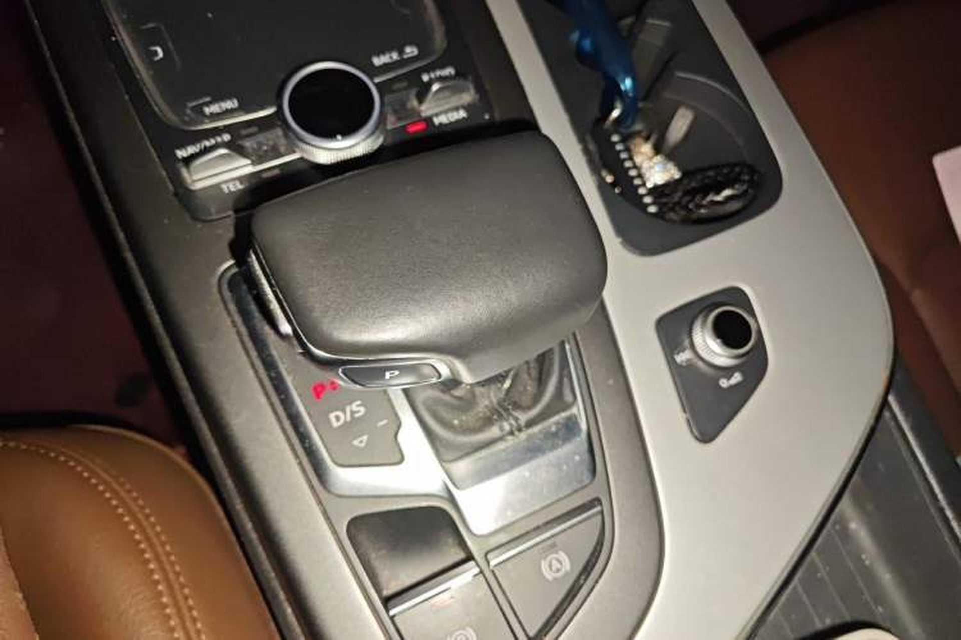 Used Audi Q7 2019 45 TFSI Comfort Model Gear Lever