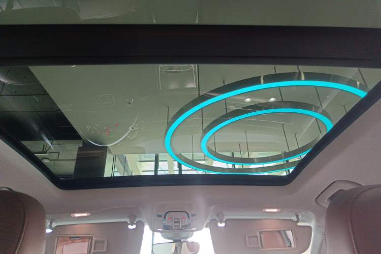 Used Audi Q7 2019 45 TFSI Comfort Model Headliner