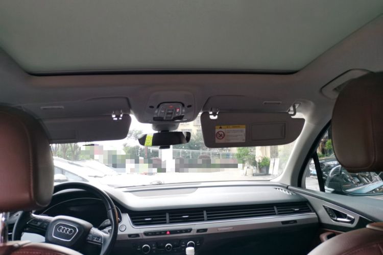 Used Audi Q7 2019 45 TFSI Comfort Model Headliner