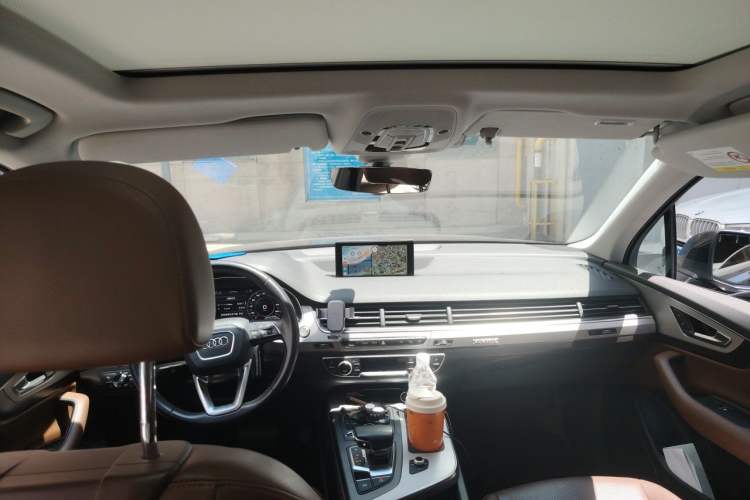 Used Audi Q7 2019 55 TFSI Technology Edition Headliner