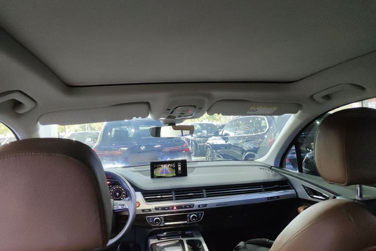 Used Audi Q7 2019 55 TFSI Technology Edition Headliner