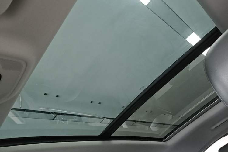 Used Audi Q7 2019 45 TFSI Comfort Model Headliner