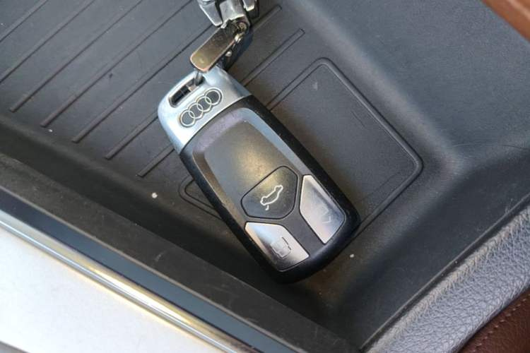 Used Audi Q7 2019 45 TFSI Comfort Model Interior 1