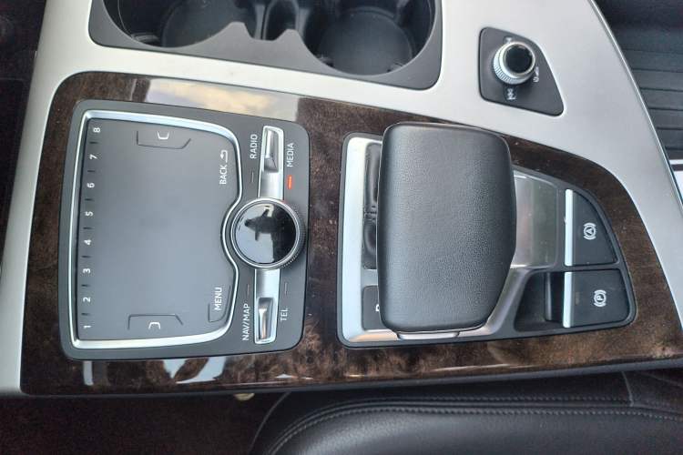 Used Audi Q7 2019 55 TFSI S line Sport Edition Interior 1