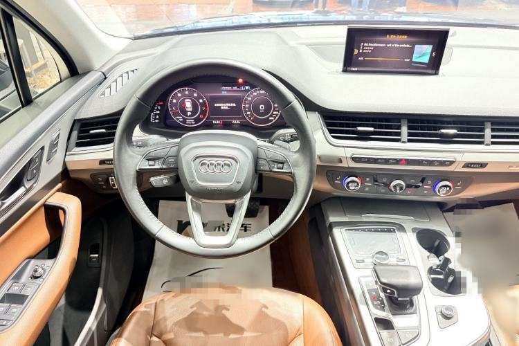 Used Audi Q7 2019 55 TFSI Technology Edition Interior 3