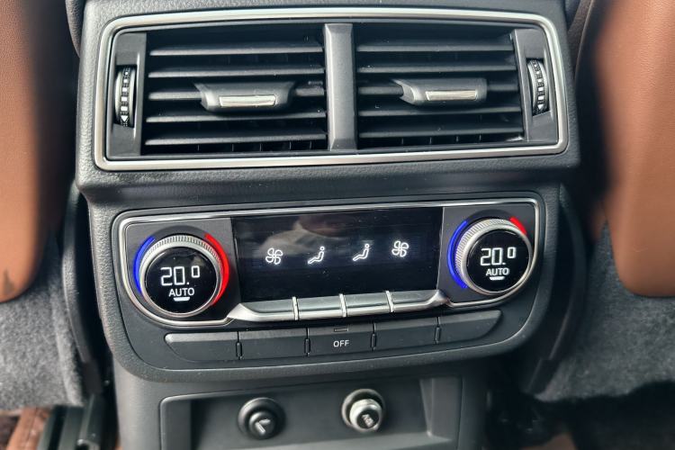 Used Audi Q7 2019 55 TFSI S line Sport Edition Interior 4