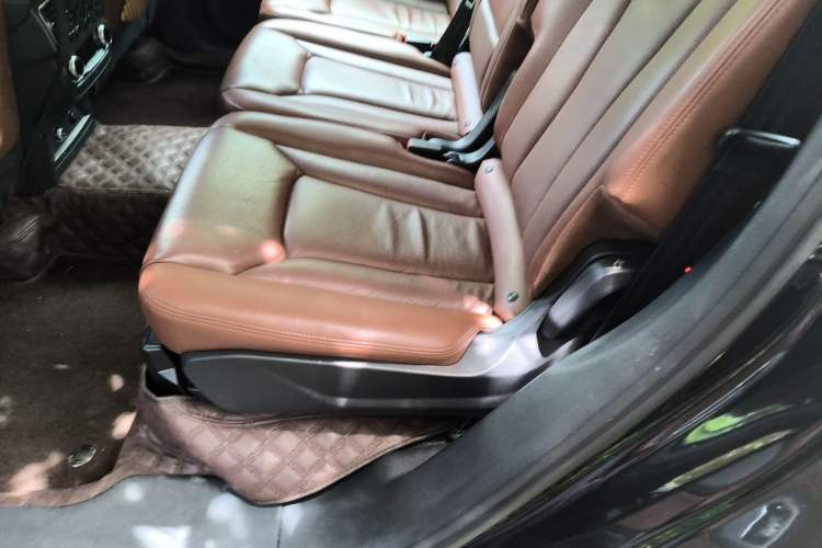 Used Audi Q7 2019 45 TFSI S line Sport Edition Interior 4