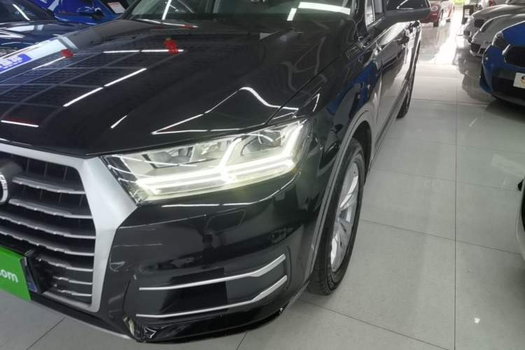 Used Audi Q7 2019 55 TFSI Technology Edition Left Front Headlight