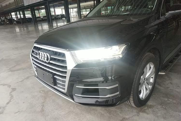 Used Audi Q7 2019 55 TFSI Technology Edition Left Front Headlight