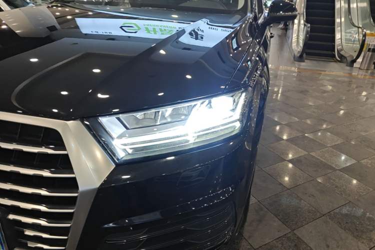 Used Audi Q7 2019 45 TFSI S line Sport Edition Left Front Headlight