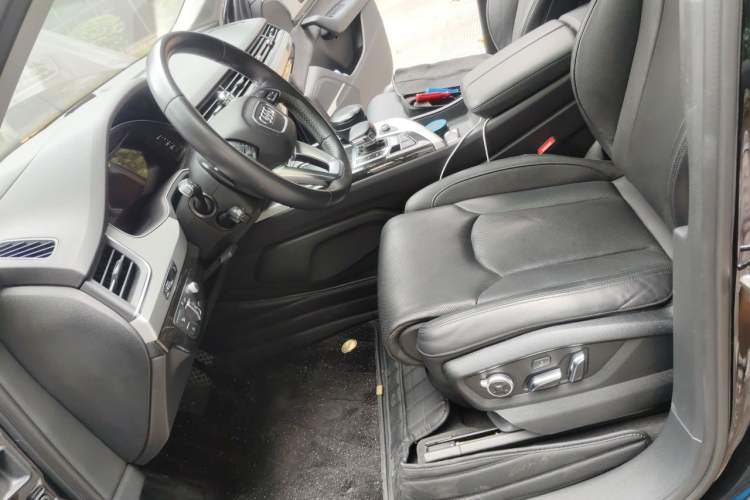 Used Audi Q7 2019 55 TFSI Prestige Edition Left Front Seat