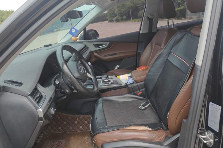 Used Audi Q7 2019 45 TFSI Comfort Model Left Front Seat