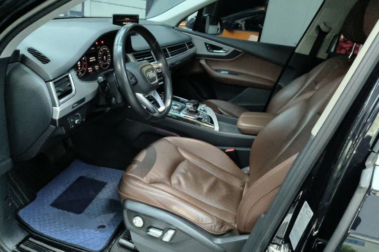 Used Audi Q7 2019 45 TFSI Comfort Model Left Front Seat