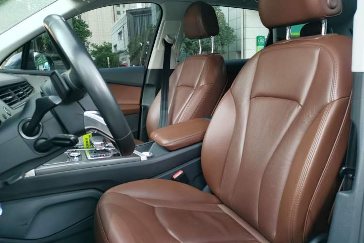 Used Audi Q7 2019 45 TFSI Comfort Model Left Front Seat