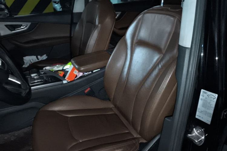 Used Audi Q7 2019 45 TFSI Comfort Model Left Front Seat