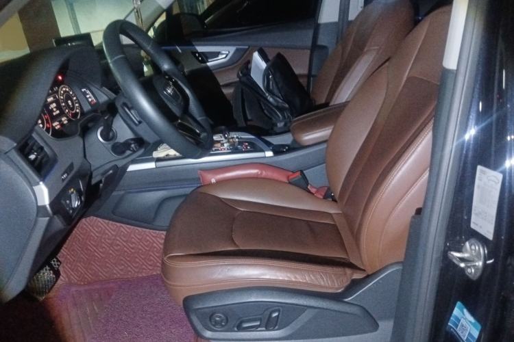 Used Audi Q7 2019 45 TFSI Comfort Model Left Front Seat