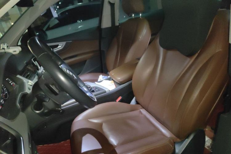 Used Audi Q7 2019 55 TFSI Technology Edition Left Front Seat