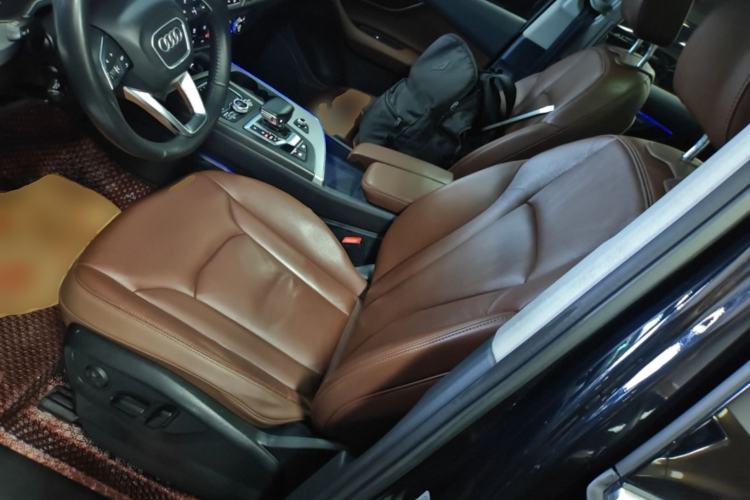 Used Audi Q7 2019 45 TFSI Comfort Model Left Front Seat