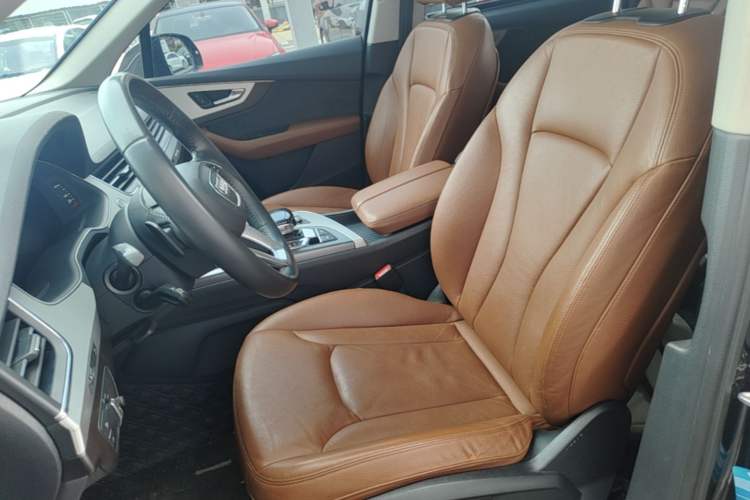 Used Audi Q7 2019 45 TFSI S line Sport Edition Left Front Seat