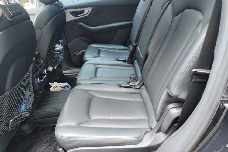 Used Audi Q7 2019 55 TFSI Prestige Edition Left Rear Seat